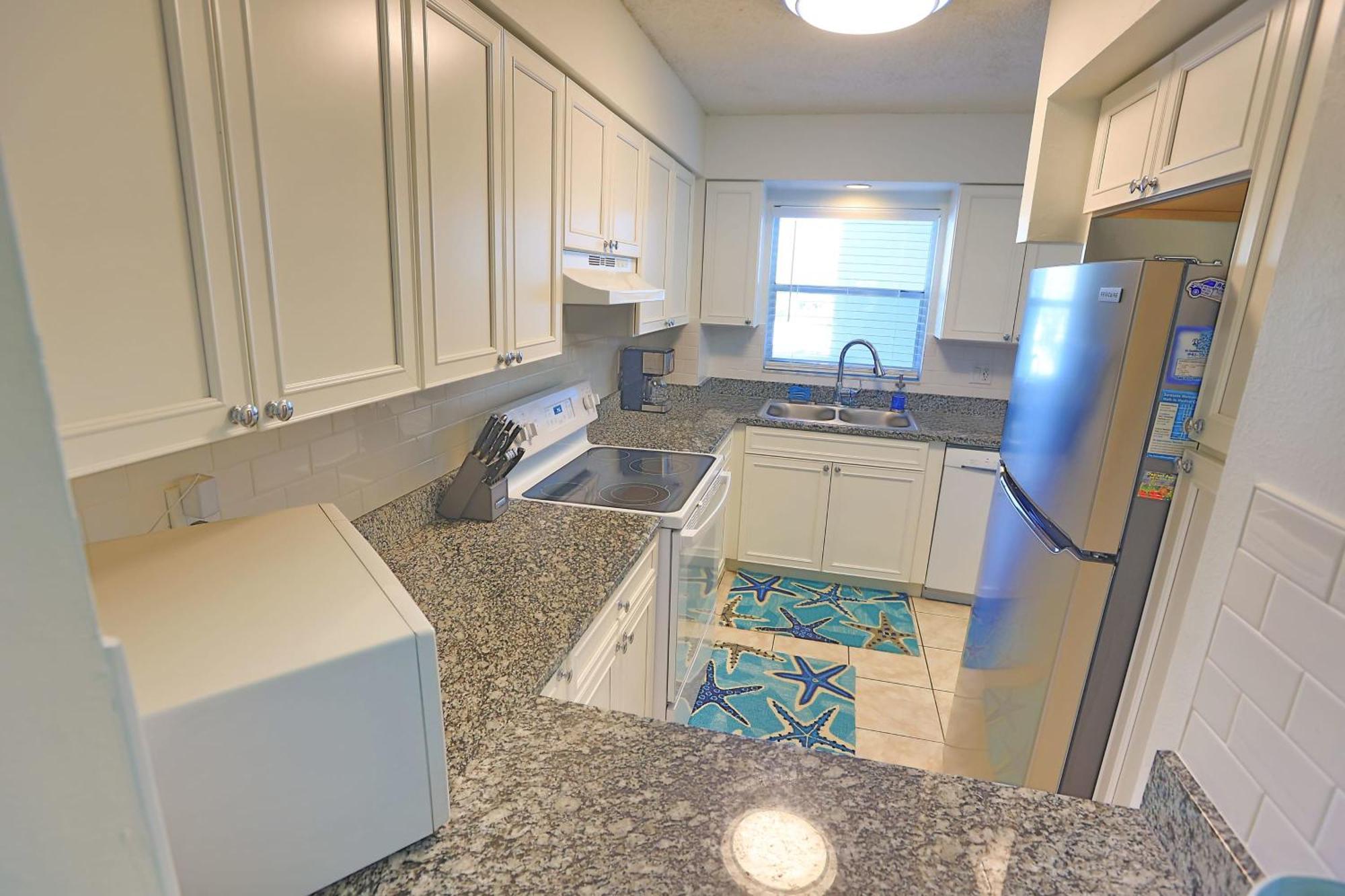 Updated Condo With Pool, Walk To Crescent Beach & Restaurants! Sarasota megye Kültér fotó